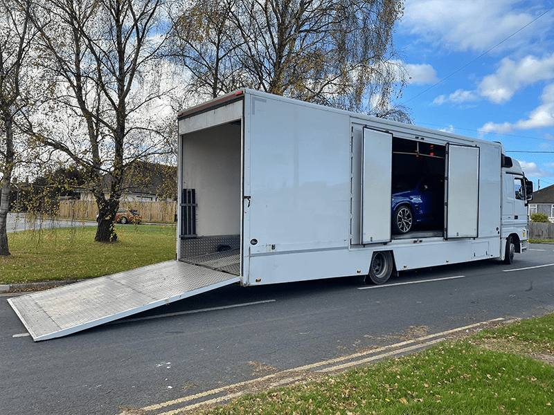 Individual transport - dedicated trailer